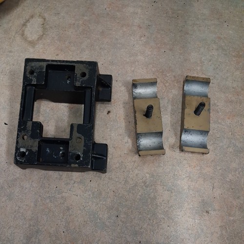 Magnesium engine mount - 30,